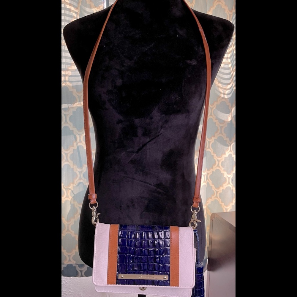 Brahmán crossbody